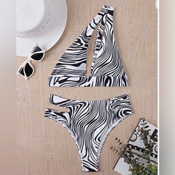 SHEIN Swim Nwt Womens 2 Piece Zebra Print Cutout One Shoulder